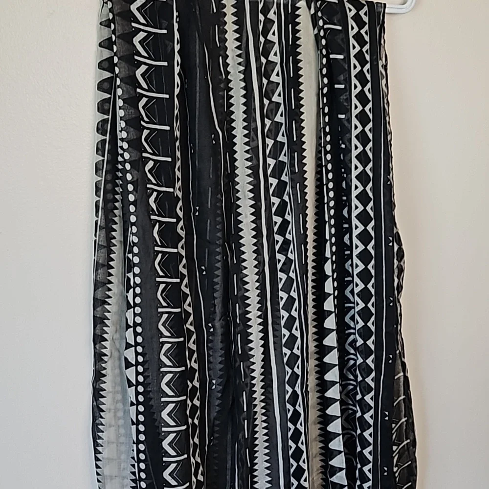 Nicole Miller Pashmina Scarf Poncho Cream Black One Size